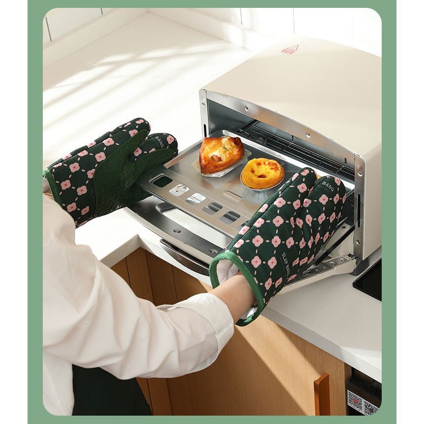Set 2 Manusi pentru cuptor, termorezistente, Rezistenta 330 grade, textil si cauciuc, 26.5x18cm, Verde - Diversico